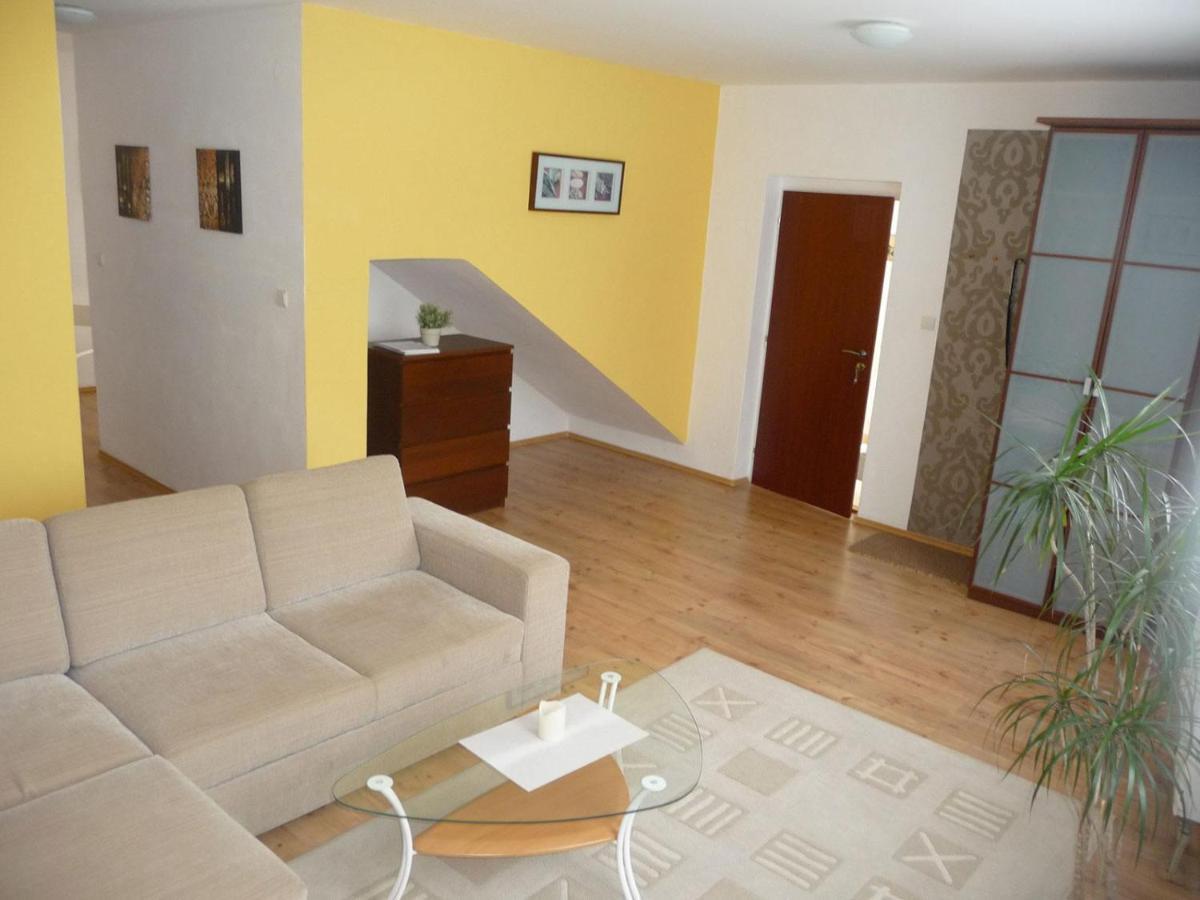 Ubytovanie City Apartman Martinske Hole Exterior photo